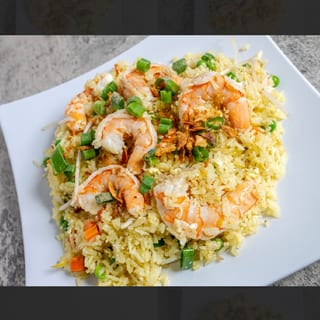 F5. Shrimp Fried Rice (Cơm chiên tôm)