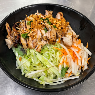 B3. Grilled Chicken Vermicelli