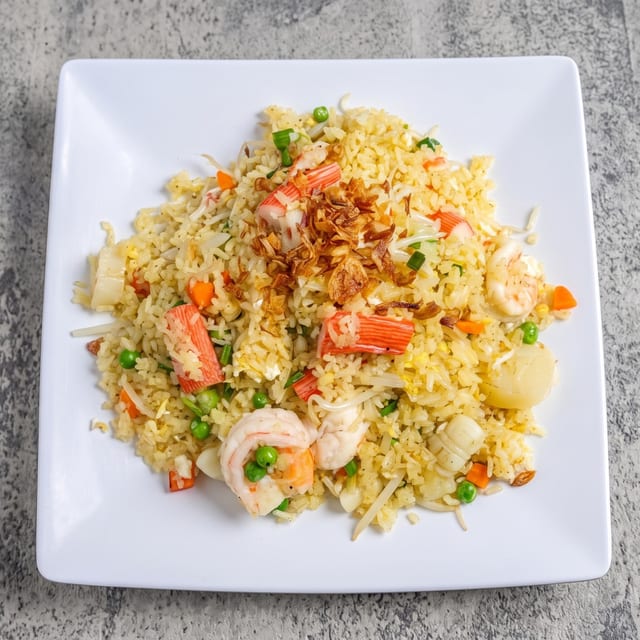 F7. Seafood Fried Rice.