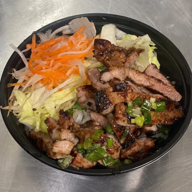 B2. Grilled Pork Vermicelli.